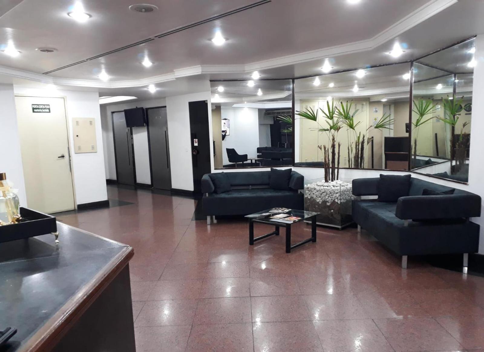 Apart Nobre Prox Feirinha Liberdade, Hakka Eventos, Hospitais E Metro Com Estacionamento — Fotos 1
